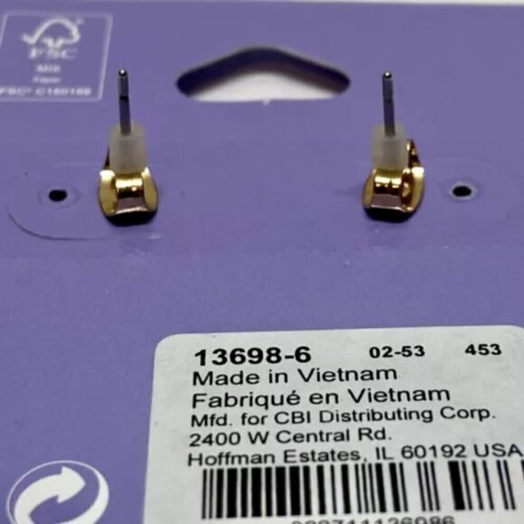 Claire's Sensitive Solutions Cubic Zirconia Stud Earrings Set Floral Leaf Design - Picture 5 of 8